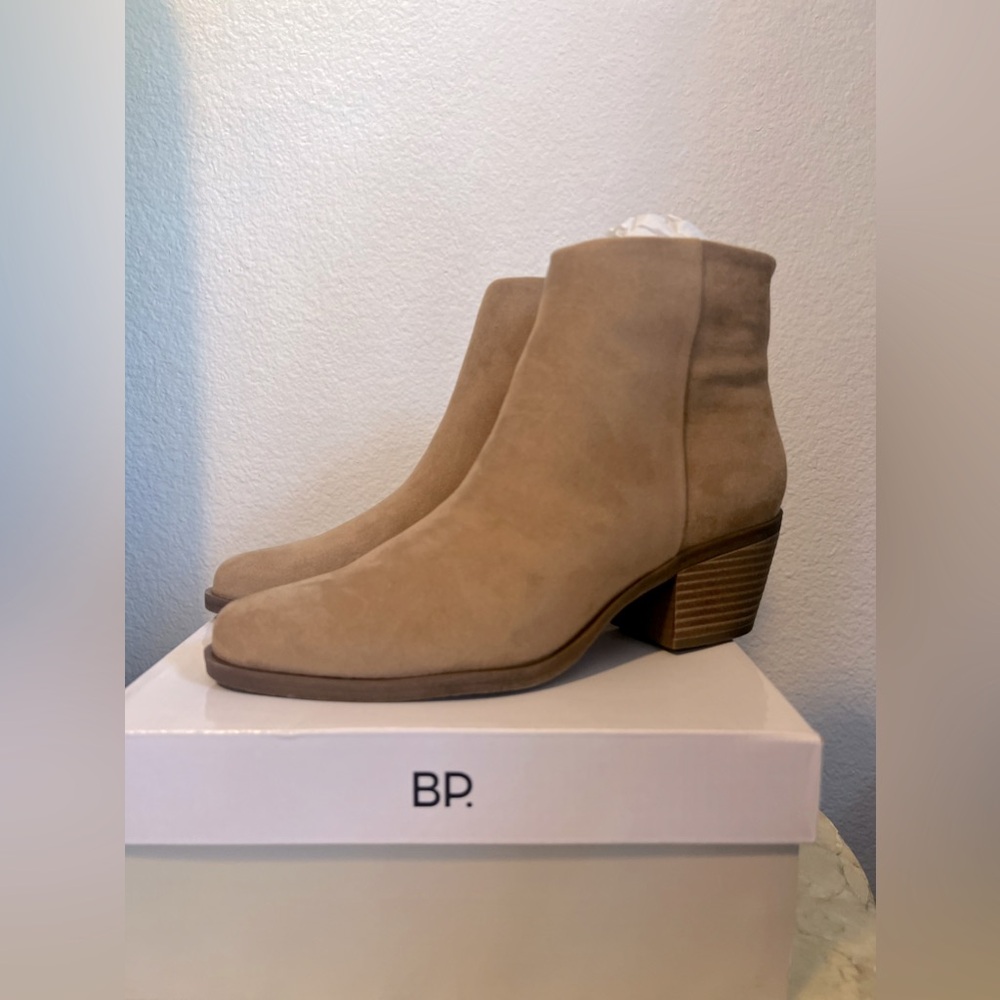 BP tan Heel booties size 7.5
